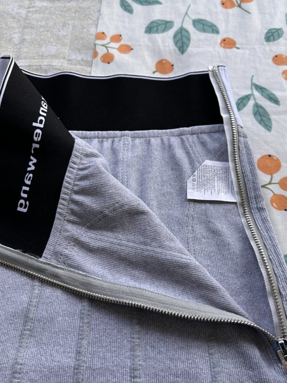 Alexander Wang Gray Corduroy Mini Skirt With Side Zipper - Picture 3 of 8